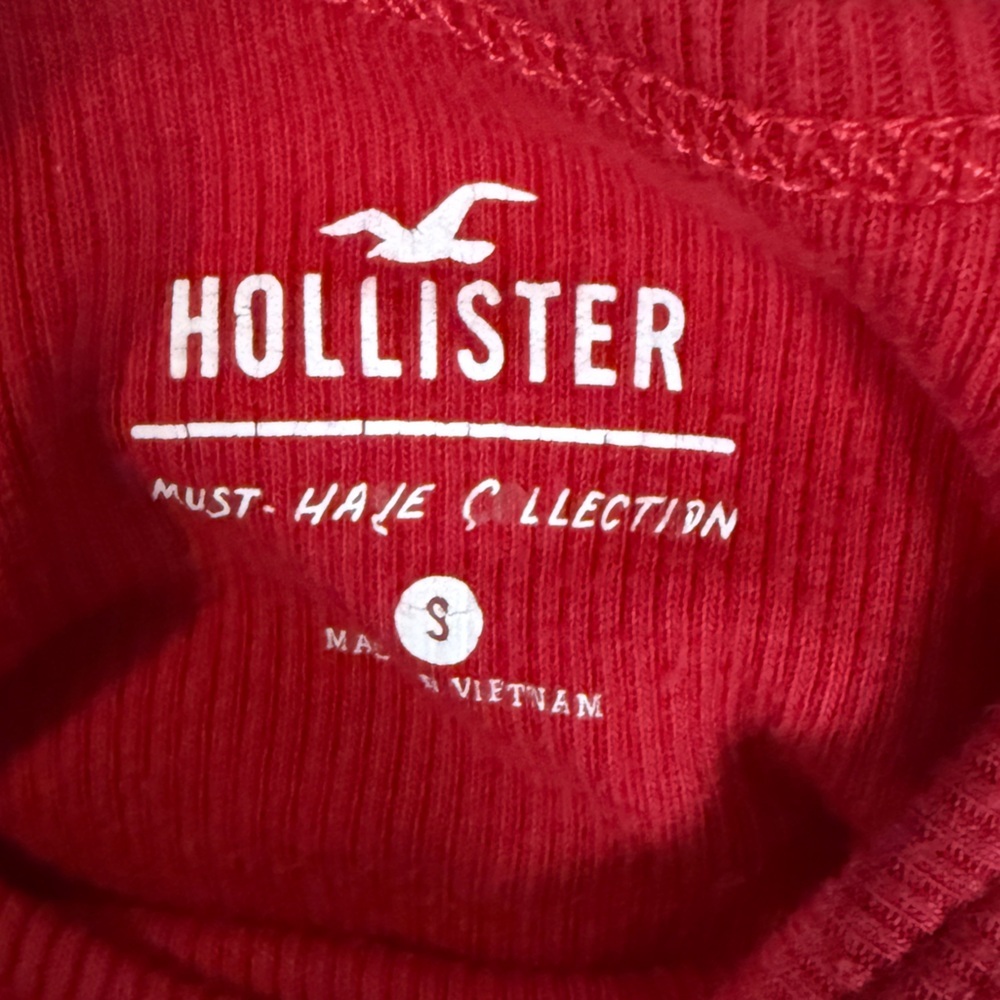 Hollister Red Long Sleeve Women's Crop Dragon Top Small - Picture 3 of 5